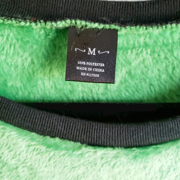 Gangsta Wrappa Christmas sweater top, size medium - Picture 4 of 5